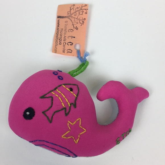 One handmade whale 🐳 keychain ornament - Picture 2 of 4